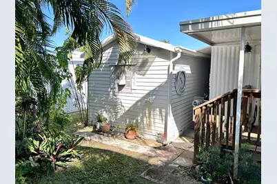 425 E Bougainvillea Drive, Deerfield Beach, FL 33442 - Photo 9