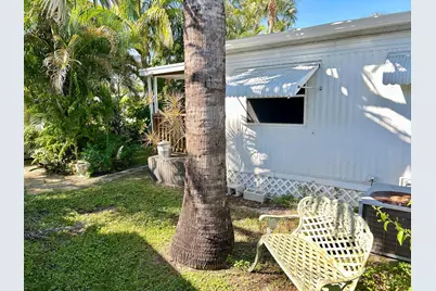 425 E Bougainvillea Drive, Deerfield Beach, FL 33442 - Photo 5