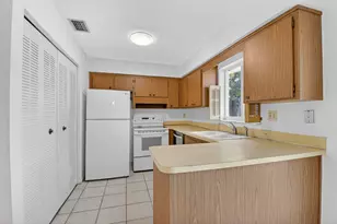 1601 NW 5th St, Boca Raton, FL 33486 - Photo 11