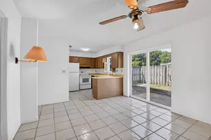 1601 NW 5th St, Boca Raton, FL 33486 - Photo 9
