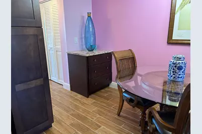 3070 Cornwall D #3070 D, Boca Raton, FL 33434 - Photo 5