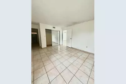 7601 Byron Avenue #3c, Miami Beach, FL 33141 - Photo 5