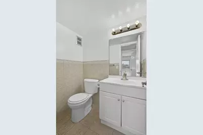 136 Somerset G, West Palm Beach, FL 33417 - Photo 11