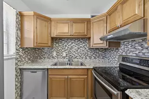 136 Somerset G, West Palm Beach, FL 33417 - Photo 7