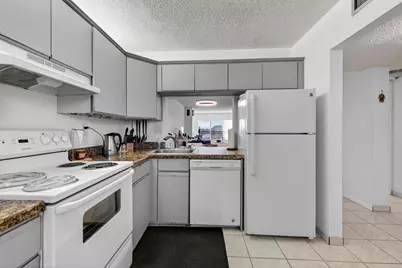 3000 NW 42nd Avenue #B404, Pompano Beach, FL 33066 - Photo 7