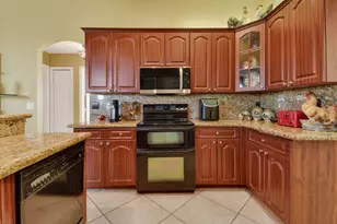 216 Cypress Trce, Royal Palm Beach, FL 33411 - Photo 17