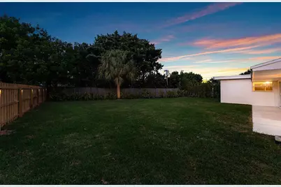 2433 Palm Road, West Palm Beach, FL 33406 - Photo 47