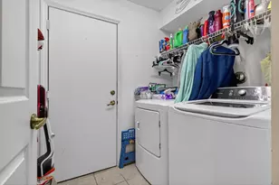 1238 NW 144th Terrace, Pembroke Pines, FL 33028 - Photo 21