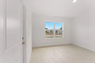 4018 NW Kallen St, Port Saint Lucie, FL 34953 - Photo 3