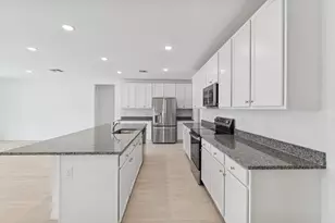 4018 SW Kallen St, Port Saint Lucie, FL 34953 - Photo 9