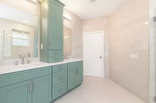 3317 Embassy Dr, West Palm Beach, FL 33401 - Photo 19