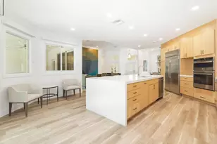 3317 Embassy Dr, West Palm Beach, FL 33401 - Photo 11