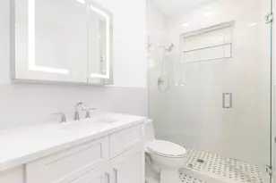 3317 Embassy Dr, West Palm Beach, FL 33401 - Photo 21