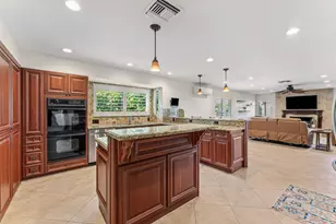 12 Marlwood Ln, Palm Beach Gardens, FL 33418 - Photo 13