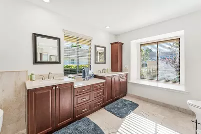 12 Marlwood Lane, Palm Beach Gardens, FL 33418 - Photo 23