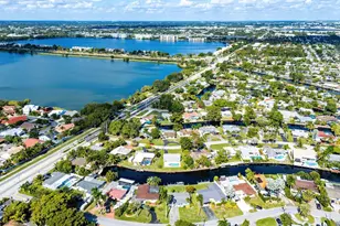 2000 NW 33rd Ct, Oakland Park, FL 33309 - Photo 37