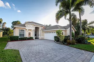 665 SW Lake Charles Cir, Port Saint Lucie, FL 34986 - Photo 3