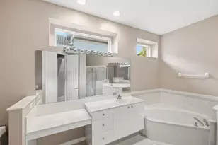 665 SW Lake Charles Cir, Port Saint Lucie, FL 34986 - Photo 27
