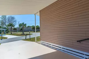 13998 Encantardo Cir, Fort Pierce, FL 34951 - Photo 5