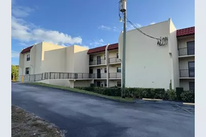 2050 Oleander Boulevard #7-106, Fort Pierce, FL 34950 - Photo 13