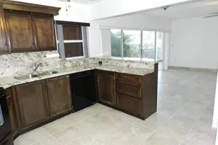 3 Greenway Village N, Royal Palm Beach, FL 33411 - Photo 5