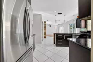 7004 Galleon Cove Cir, Riviera Beach, FL 33418 - Photo 7