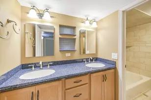 102 Woodland Rd, Palm Springs, FL 33461 - Photo 37