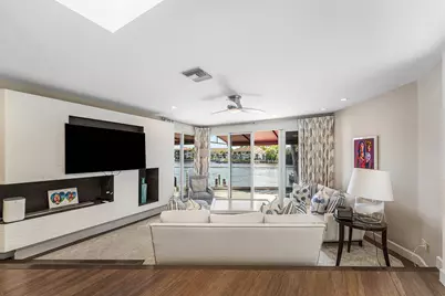 811 Palm Trail, Delray Beach, FL 33483 - Photo 7