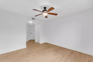 400 Crestwood Ct N, Royal Palm Beach, FL 33411 - Photo 27