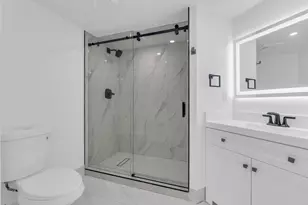 400 Crestwood Ct N, Royal Palm Beach, FL 33411 - Photo 25