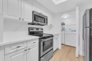 400 Crestwood Ct N, Royal Palm Beach, FL 33411 - Photo 31