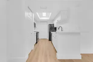 400 Crestwood Ct N, Royal Palm Beach, FL 33411 - Photo 5