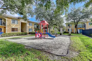 400 Crestwood Ct N, Royal Palm Beach, FL 33411 - Photo 39