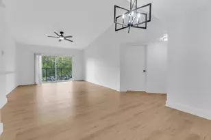 400 Crestwood Ct N, Royal Palm Beach, FL 33411 - Photo 13