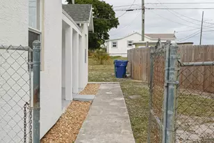 908 W 5th St, Riviera Beach, FL 33404 - Photo 7