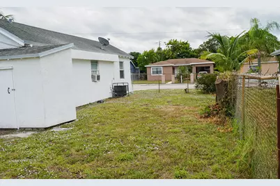 908 W 5th Street, Riviera Beach, FL 33404 - Photo 19