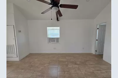 908 W 5th Street, Riviera Beach, FL 33404 - Photo 23