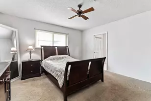 337 E Lake Rd, Palm Springs, FL 33461 - Photo 11