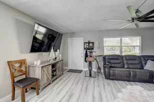 151 Saxony D, Delray Beach, FL 33446 - Photo 7