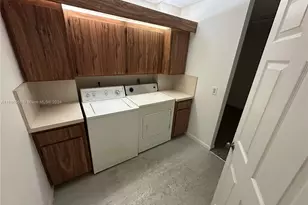 3650 Whitehall Dr, West Palm Beach, FL 33401 - Photo 15