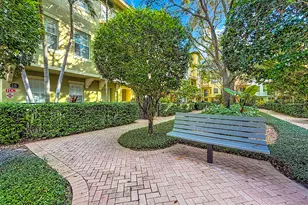 2724 Ravella Way, Palm Beach Gardens, FL 33410 - Photo 5