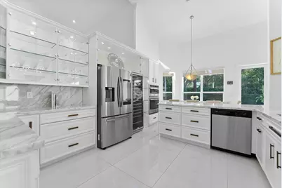 1290 Manor Court, Weston, FL 33326 - Photo 17