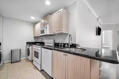 2040 Greenview Shores Boulevard #223, Wellington, FL 33414 - Photo 11