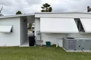 40 Florida Way Way, Port Saint Lucie, FL 34952 - Photo 3