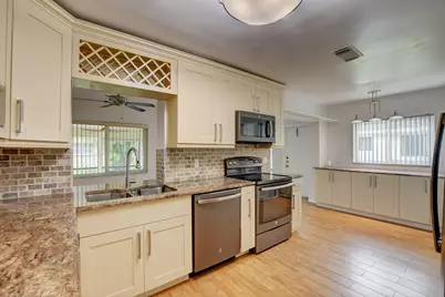 6347 Country Wood Way, Delray Beach, FL 33484 - Photo 3