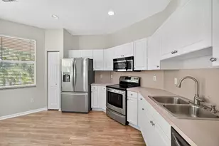 313 SW Perdido Key St, Port Saint Lucie, FL 34986 - Photo 7