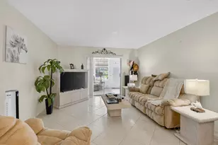 2152 NE 1st Way, Boynton Beach, FL 33435 - Photo 11