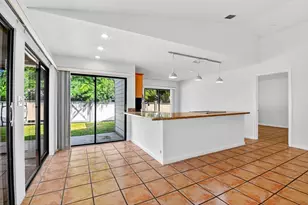 2515 Bedford Mews Dr, Wellington, FL 33414 - Photo 7