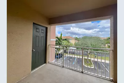 6450 Emerald Dunes Drive #301, West Palm Beach, FL 33411 - Photo 9