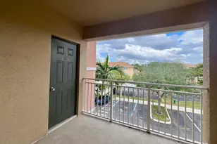 6450 Emerald Dunes Dr, West Palm Beach, FL 33411 - Photo 9